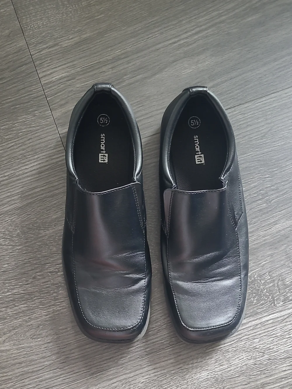 Boys Size 5.5 Black Dress Shoes